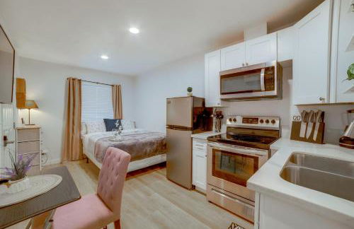 Nurse-Ready Rental 10 Mi to Dtwn Riverside! - Foto 1