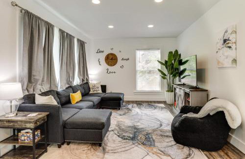 Walk to Downtown and Seneca Lake Updated Retreat! - Foto 1