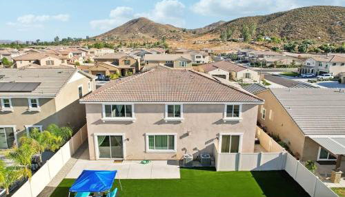 Entire Private House with 3000 sqft, Gated Yard, Garage, Nice View, 5 Bedrooms 4 Bathrooms, Available Now - Foto 4