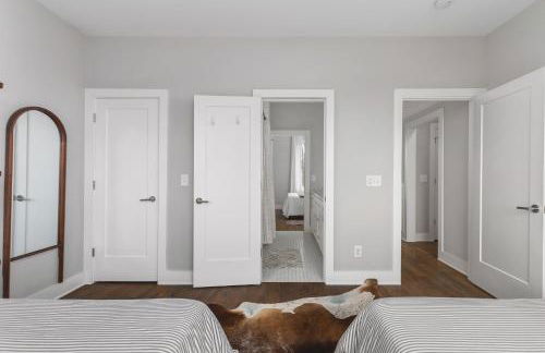 Modern Luxury Rooftop Deck, 3 mi to Downtown - Foto 30