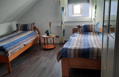 Farbenfrohe Dachgeschoßwohnung - Foto 21