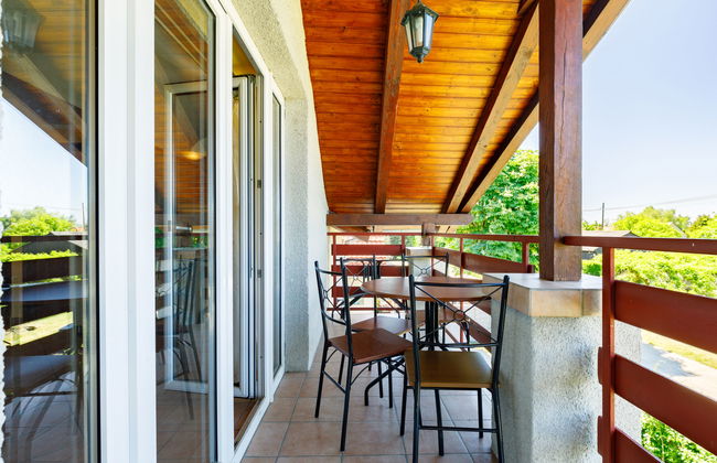 5 bedroom House in Balatonfenyves with garden and terrace - Photo 19