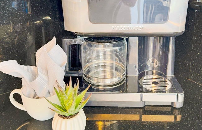 La Pryor Gilbert - Photo 21