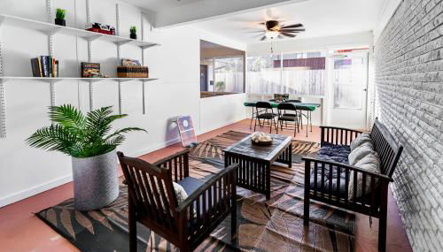 Walk to Campus Creekside Austin Duplex! - Foto 5