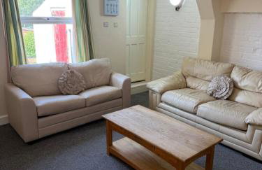 Quiet, Sleeps 7, Notts City, Transport, Motorpoint, Trent Bridge GF - Foto 18