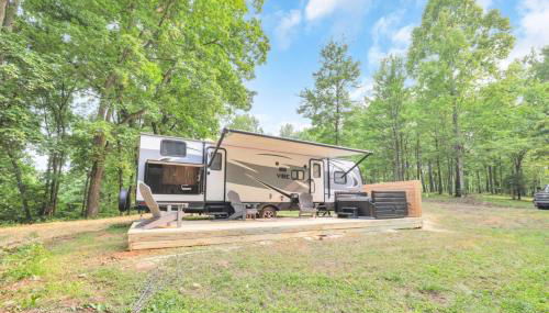 Chestnut Camper - Photo 2