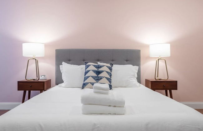 Cherry Suites 3BR Apt w W D Pool Table - Foto 14