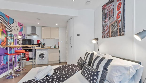 Artist Studio - Super Central Brighton - Sleeps 2 3 Guests - Free Wifi - Foto 5, Habitación