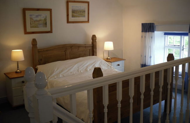 Cottage Sleeps3-fireplace-balcony-garden-mountain - Photo 2