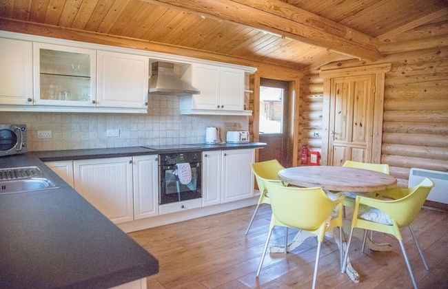 Willow Lodge With Hot Tub, Kingfishers - Foto 5