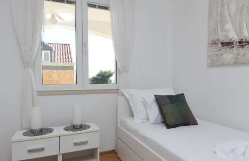 Wave n' Sea Apartment With a Private Pool - Foto 27