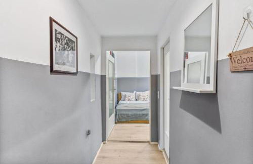 Bright flat near park & transport Neukölln - Foto 8