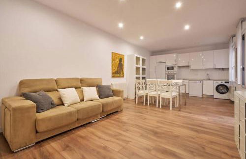 Amplio alojamiento centro barrio del Oeste - Photo 7