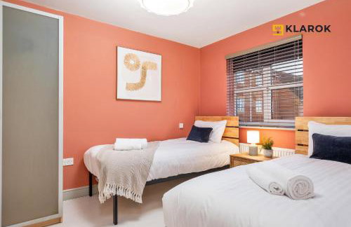 Modern 3 Bedroom Retreat Perfect for Families or Groups - Foto 14