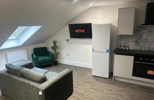 Modern 2-Bed Flat in Long Eaton with Free Parking - Foto 2