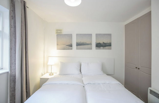 Grand Canal District Apartments - Photo 10