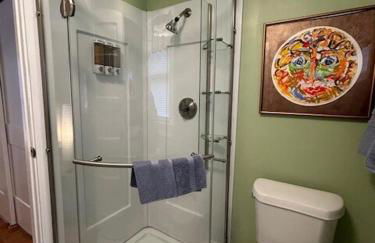 Cute and Cozy Apt Near Historic Downtown Sanford - Foto 7