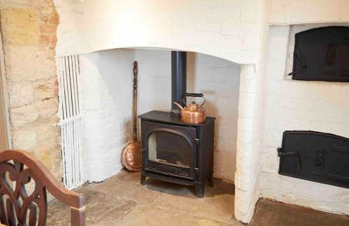 Beautiful Cotswold Farmhouse with Hot tub - Foto 17