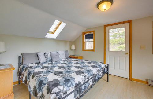 Hot Tub, Sauna, Fireplace, Dock! Lake Honor Cabin - Foto 16