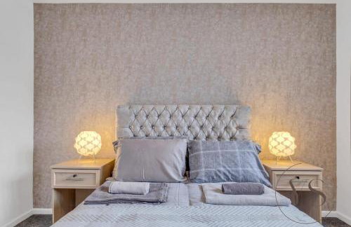 Modern 3BR Home in 9 Anson Rd Near Sandwell Hospital with Garden and Free Parking - Foto 47