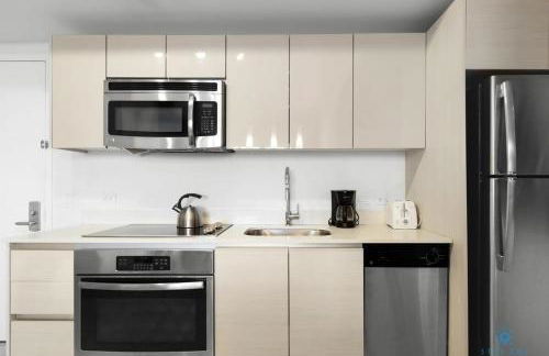 Infinite View and Balcony with Pool, Gym, Near Beach - Foto 14