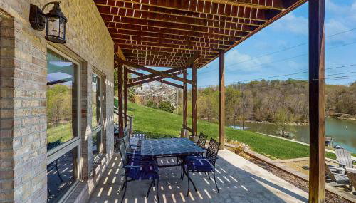Outdoor Spa and Dock! Scenic Norris Lake Retreat - Foto 2