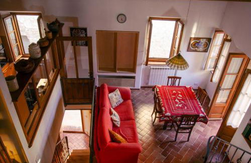 Pietre dell'antico borgo - Foto 1