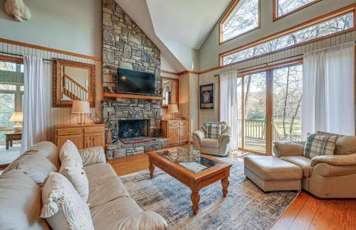 Less Than 1 Mi to Marina Ford Mountain Retreat with Deck - Foto 1