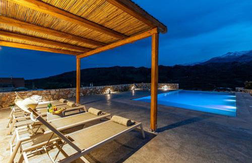 Villa Alargo Heated Pool - Photo 6