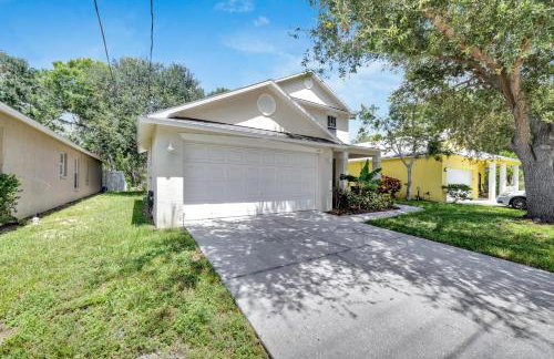 Spacious 3BR Family Home Near Sponge Docks - Foto 45