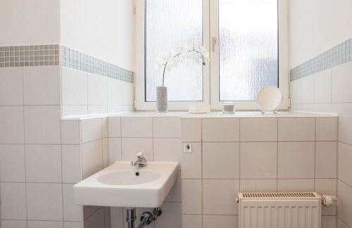 Exclusive 2-room souterrain apartment - Foto 16