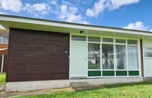 28 Broadside Holiday Chalet near Broads & Beaches - Photo 5