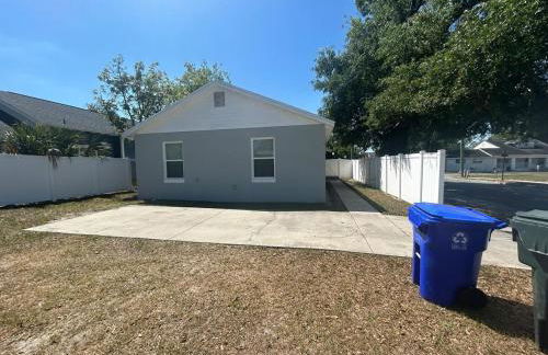 Tropical 3bed 2bath Lakeland Home on corner lot - Foto 26