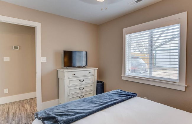 The Olympic Guest House 2 Bdrm Modern Perfection - Photo 4