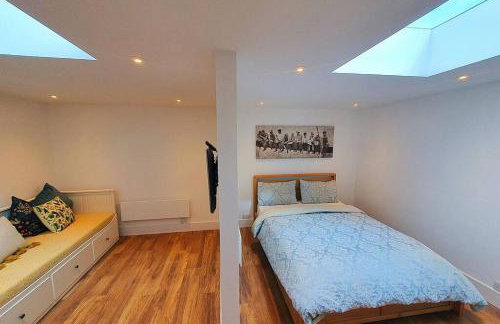 Cosy detached studio- walking distance to CWOA! - Photo 7