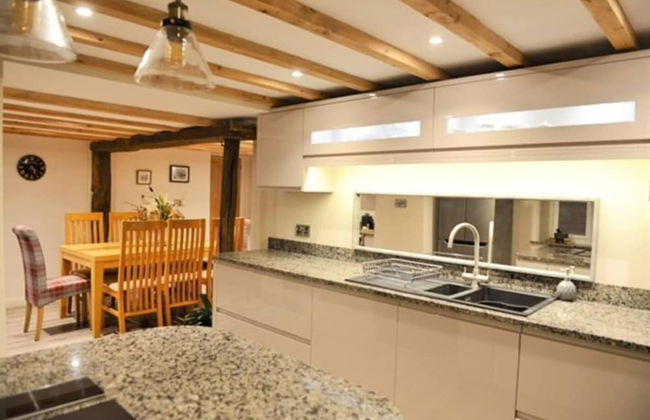 Cosy & Spacious Cottage in Scenic Village With Pub - Foto 8