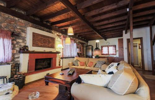 Mountain Stonehouse - By Alseides - Foto 23