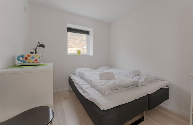 Waterfront Retreat | 2 Br Boathouse - Photo 6