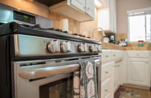 Sequoia Basecamp with Hot Tub Oasis - Foto 43