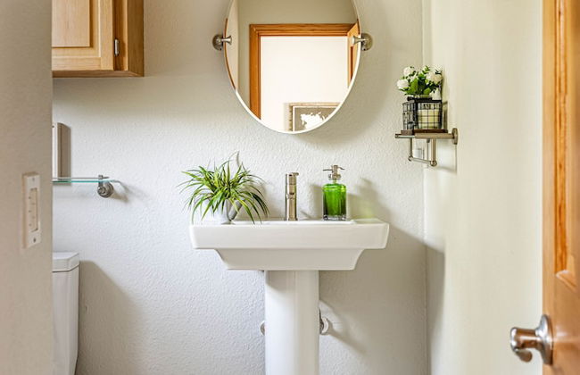 Lavish Lake Getaway - Foto 30