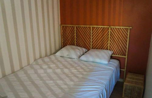 Studio climatisé et spacieux situé près des Parcs - Foto 10