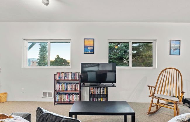 Incredible Water Views, Deck Relaxing Retreat Greenbank Getaway by Avantstay - Foto 7