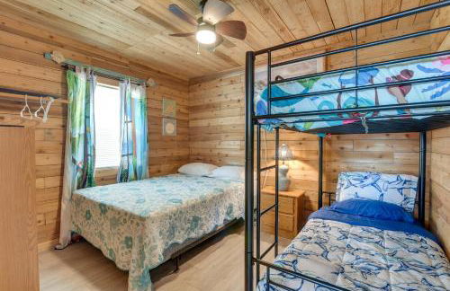 Walk to Shore Freeport Beach House with Grill! - Foto 17