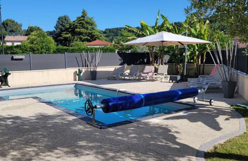 Villa des Oliviers Sublime villa avec piscine chauffée et privée et baby foot - Foto 47