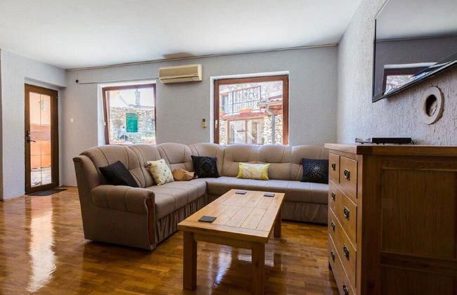 Large Holiday Home With Private Pool, Wellness & Sea View - Foto 8