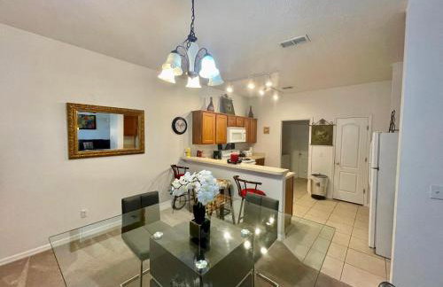 Grand Holiday 4BD Pool Home at Disney & Universal - Foto 5