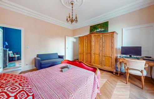 7 Bedroom Lovely Home In Chabris - Foto 15