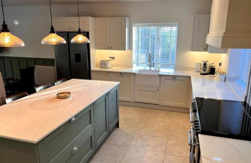 The Kent Cottage - luxury house with hot tub - Foto 55