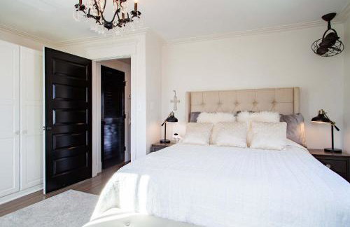 THE LIBERTY HOUSE Of Old Town Designer Home - Photo 16