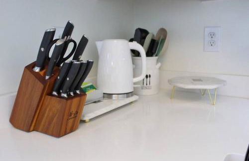 Cute and Cozy Comfy Birds Junior Cottage - 1 mile to Dwntn Ocean Springs, near Beach with Golf Cart - Foto 18